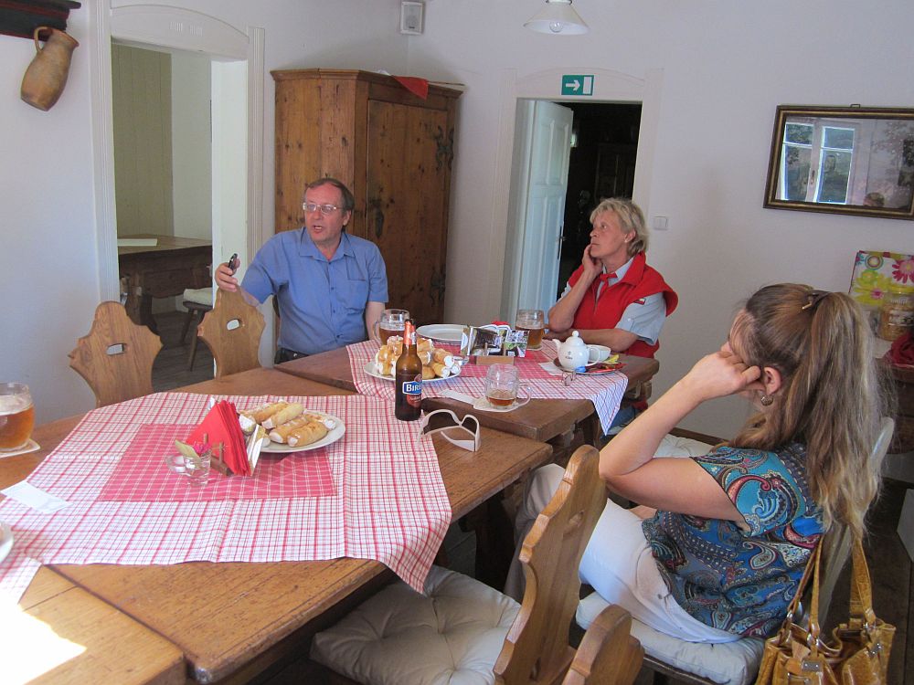 Jirka Körbel, Alena Straussová, Jarka Brožová